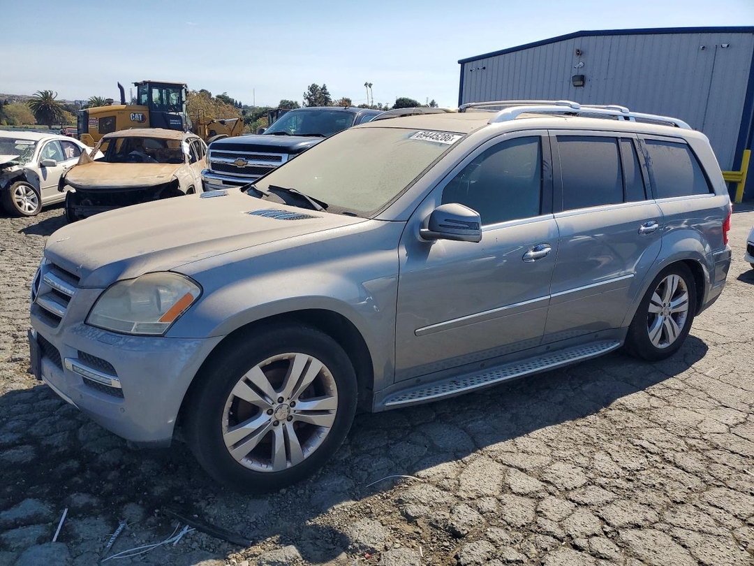 Вид 2011 MERCEDES-BENZ GL 450 4MATIC, угол 1