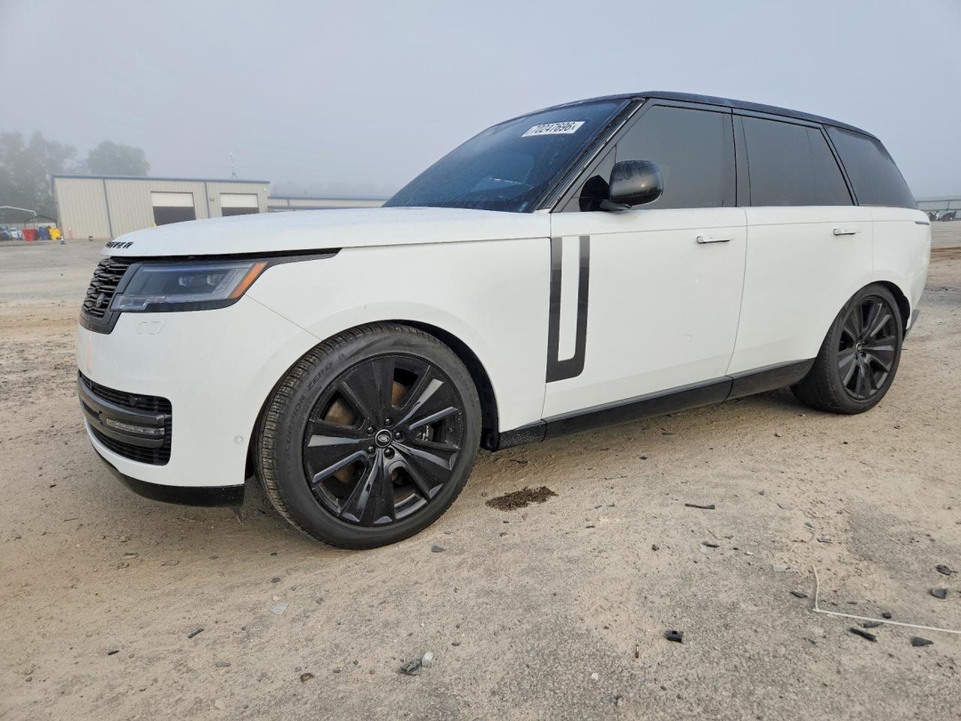 Вид 2024 LAND ROVER RANGE ROVER SE, угол 1