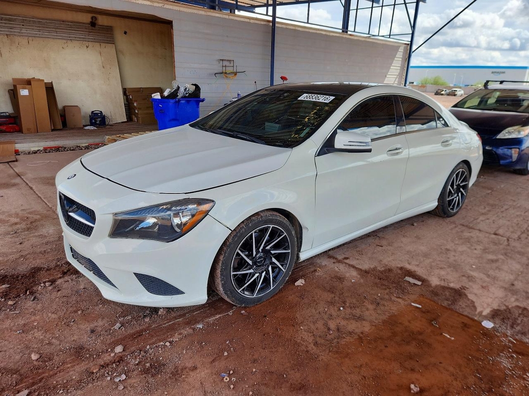 Vista de 2016 MERCEDES-BENZ CLA 250 4MATIC, ángulo 1