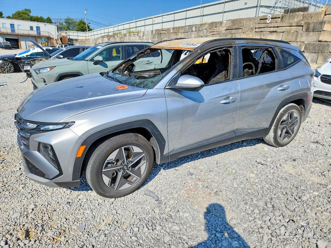 Вид 2025 HYUNDAI TUCSON SEL, угол 1