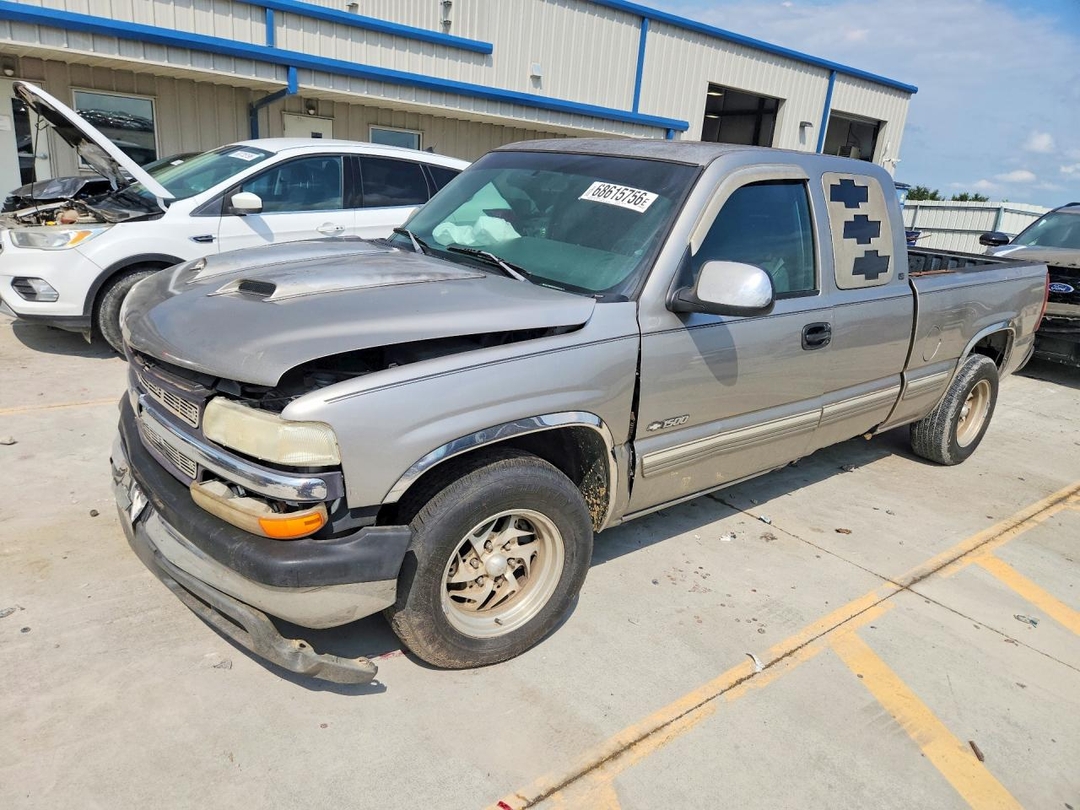 Вид 2000 CHEVROLET SILVERADO C1500, угол 1