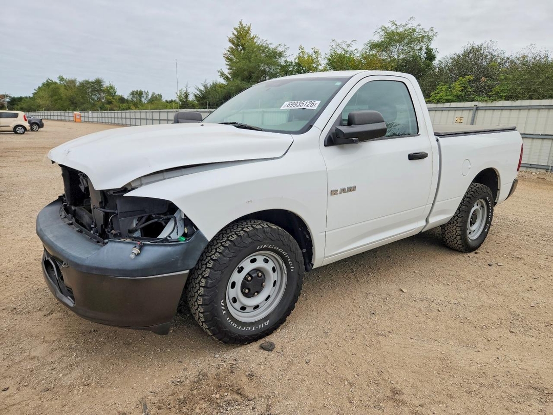 Вид 2010 DODGE RAM 1500, угол 1