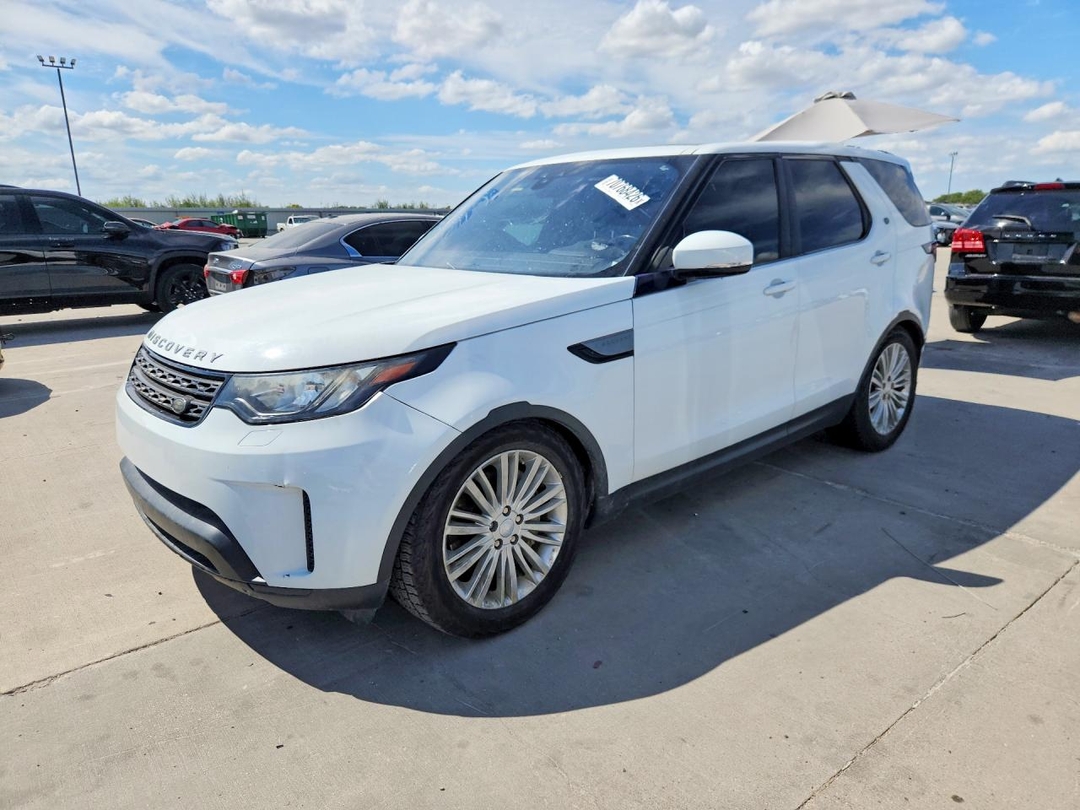 Vue de 2018 LAND ROVER DISCOVERY SE, angle 1