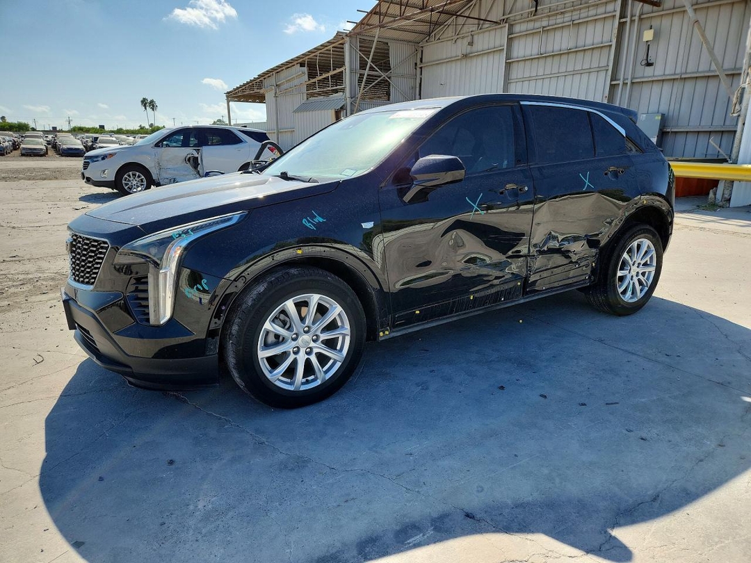 منظر 2022 CADILLAC XT4 LUXURY، زاوية 1