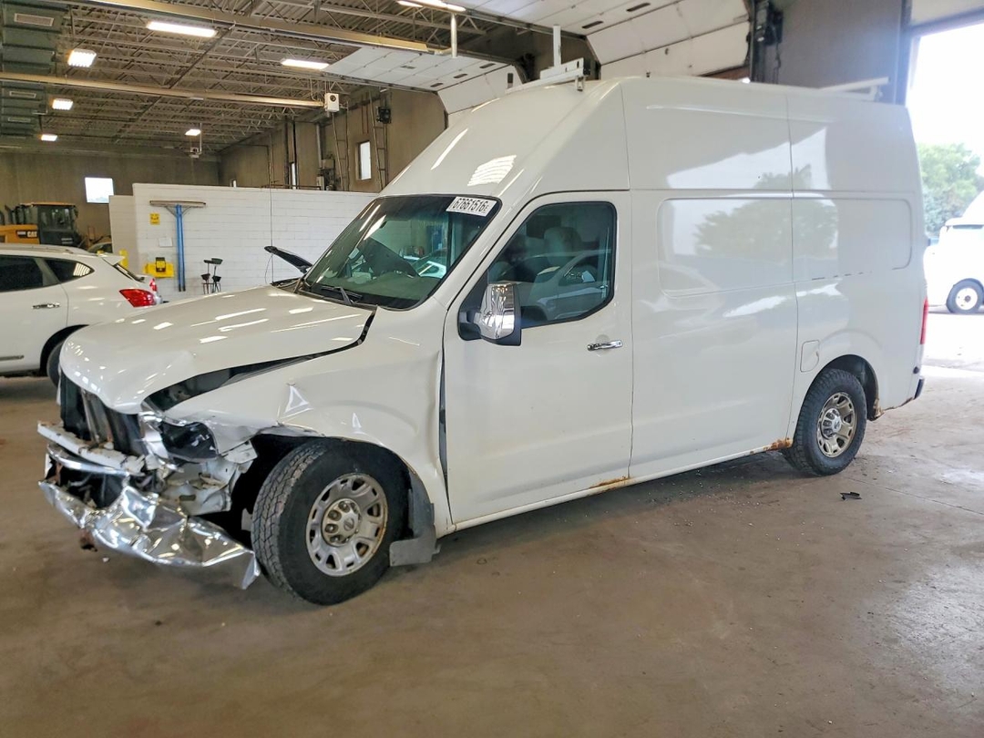 Вид 2012 NISSAN NV2500 DELIVERY VAN, угол 1