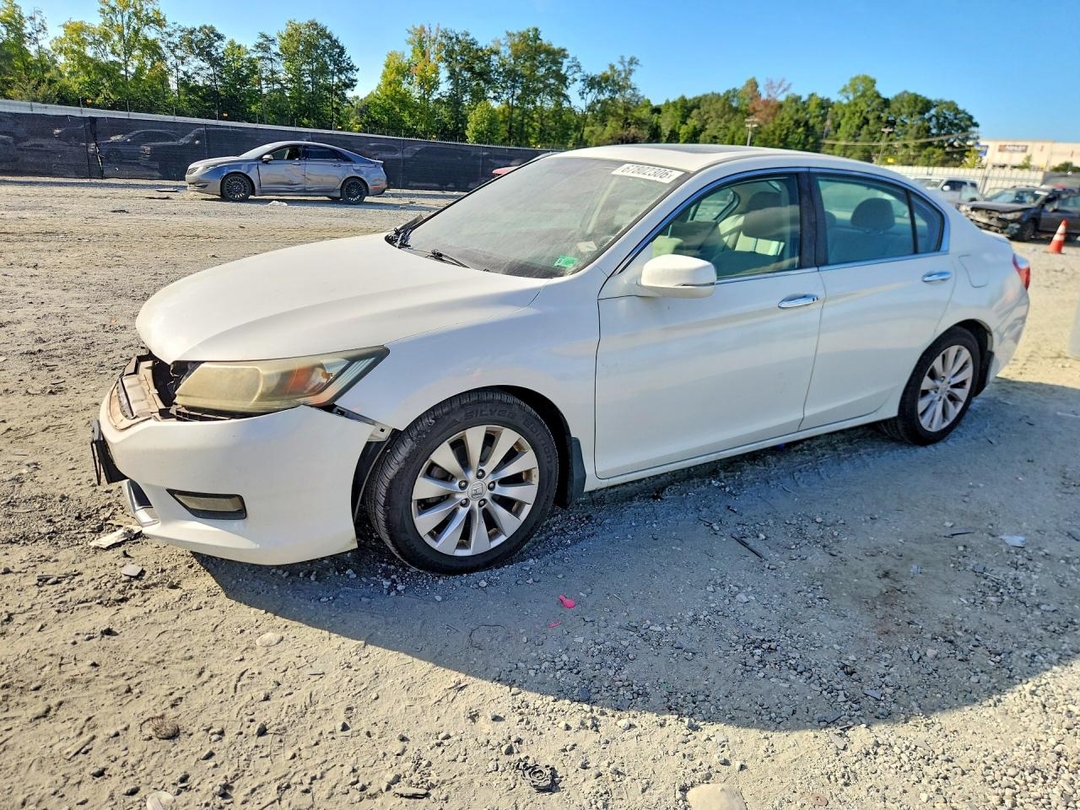 Vista de 2014 HONDA ACCORD EX, ángulo 1