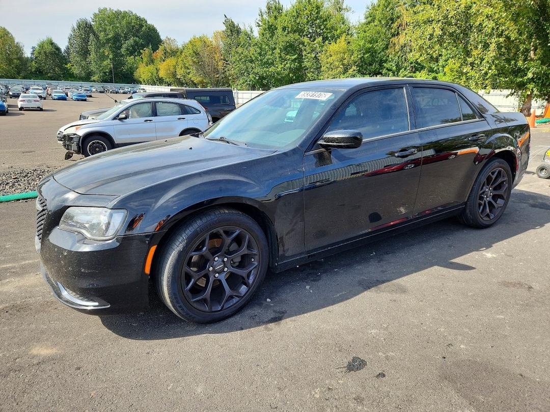 Vista de 2019 CHRYSLER 300 TOURING, ángulo 1