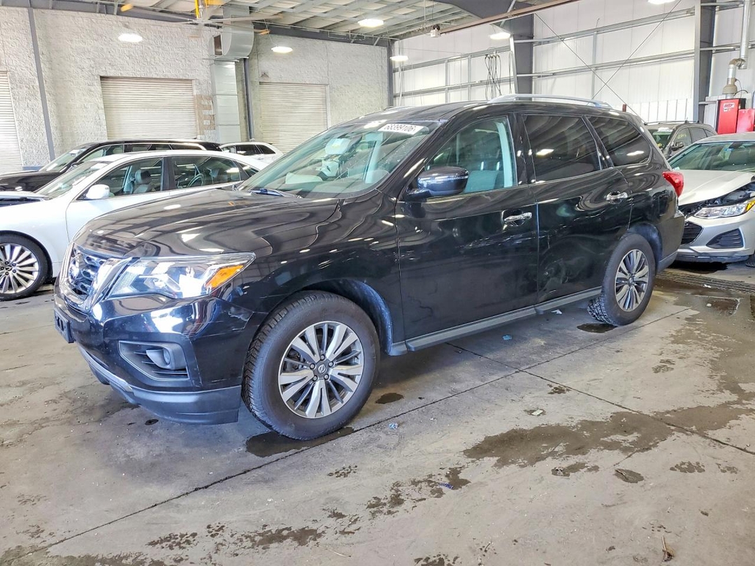 Vue de 2019 NISSAN PATHFINDER S, angle 1