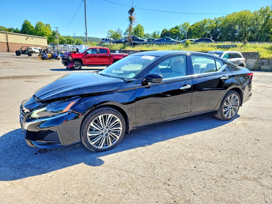 Vista de 2025 NISSAN ALTIMA SL, ángulo 1