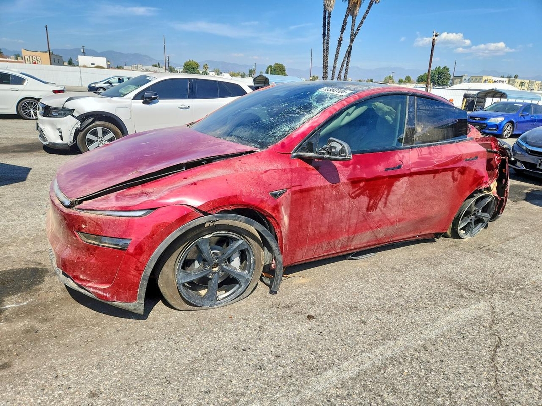 منظر 2026 TESLA MODEL Y، زاوية 1