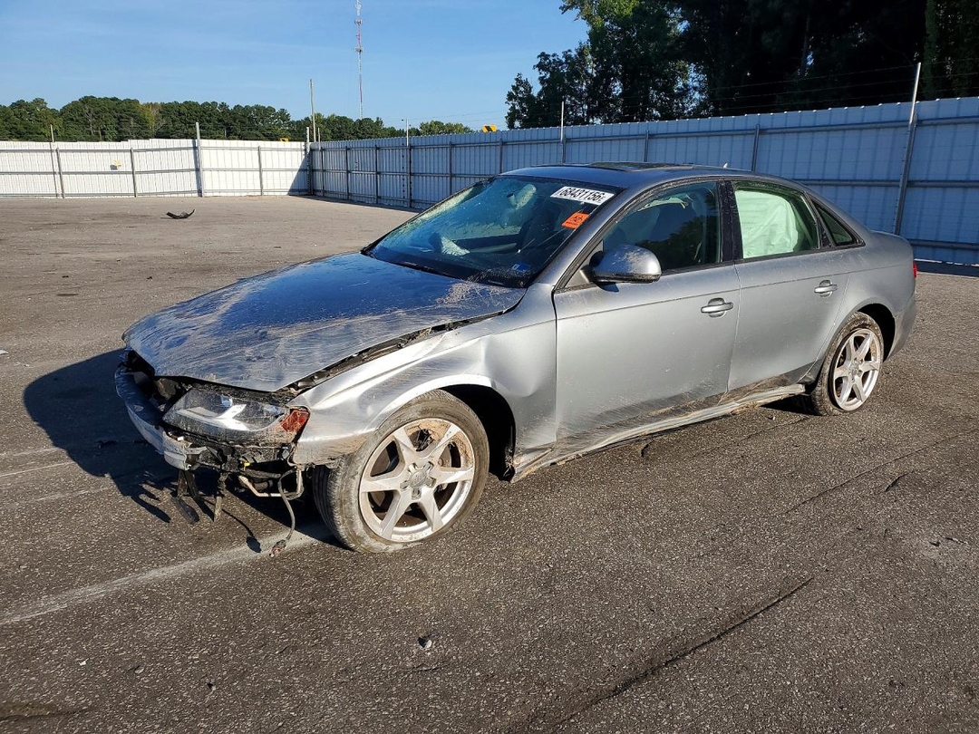 Vue de 2009 AUDI A4 2.0T QUATTRO, angle 1