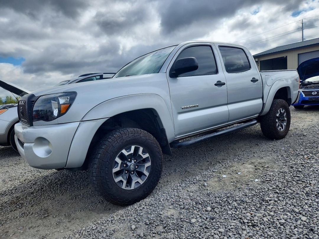 Вид 2006 TOYOTA TACOMA V6, угол 1