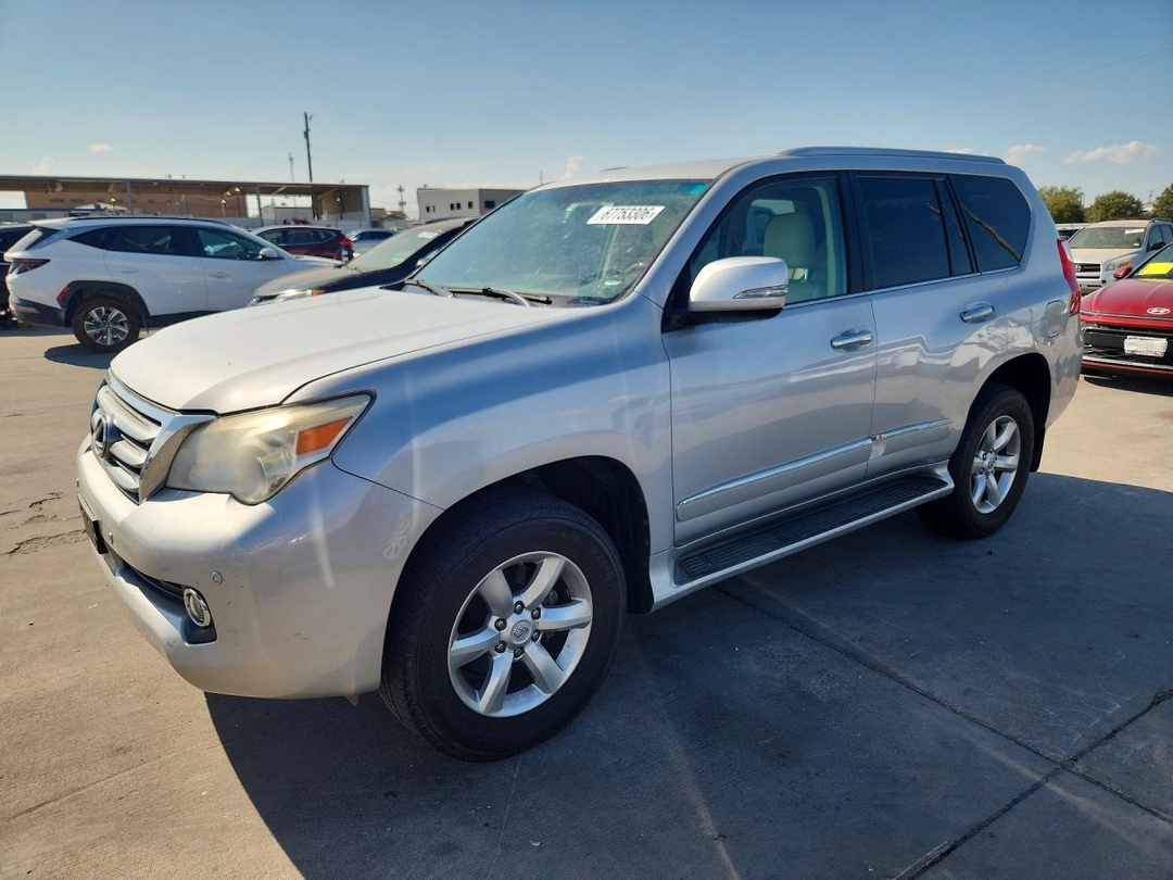 منظر 2013 LEXUS GX 460، زاوية 1