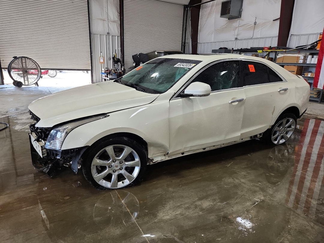 Vue de 2014 CADILLAC ATS LUXURY, angle 1