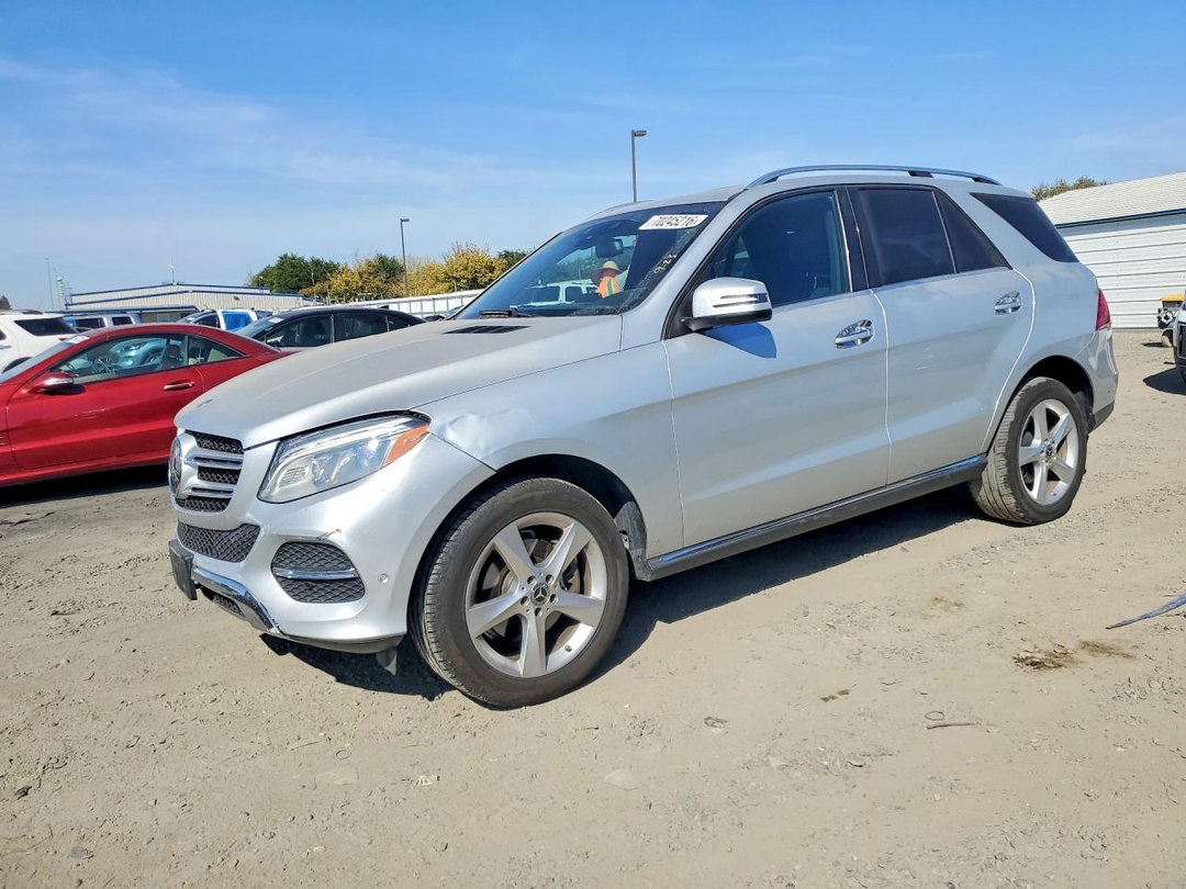 Vista de 2017 MERCEDES-BENZ GLE 350 4MATIC, ángulo 1
