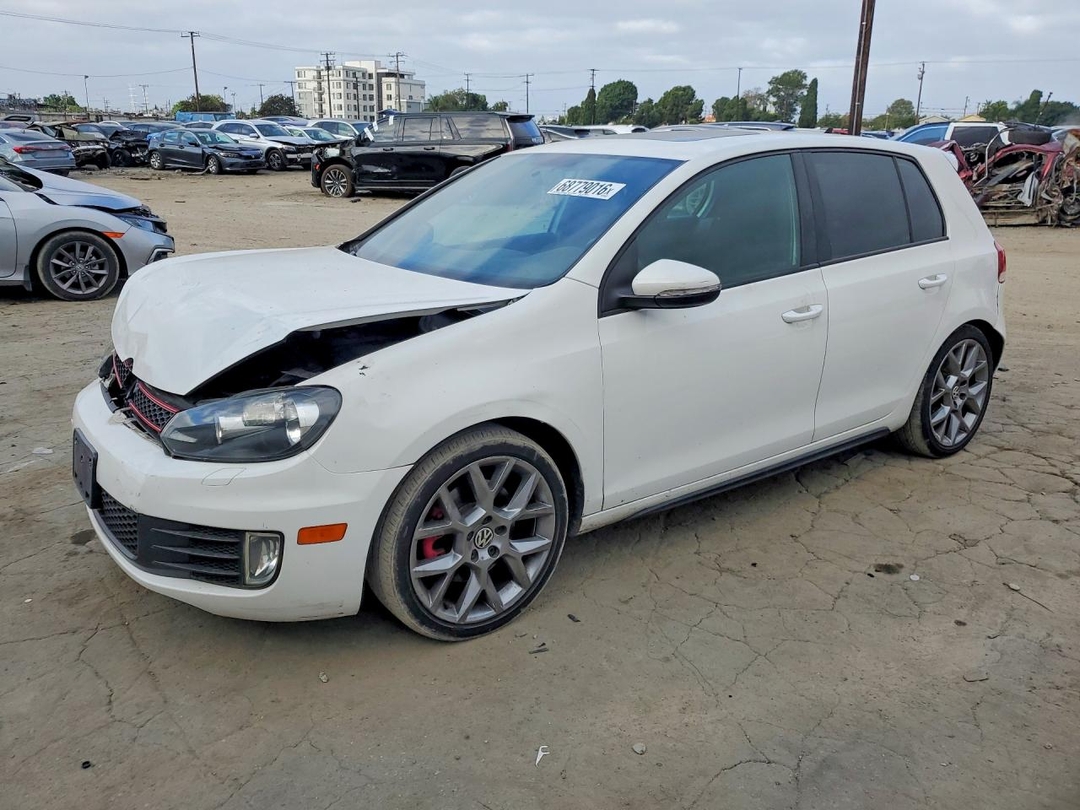 منظر 2013 VOLKSWAGEN GTI، زاوية 1
