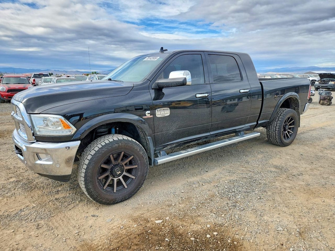 Vista de 2017 RAM 2500 LONGHORN, ángulo 1