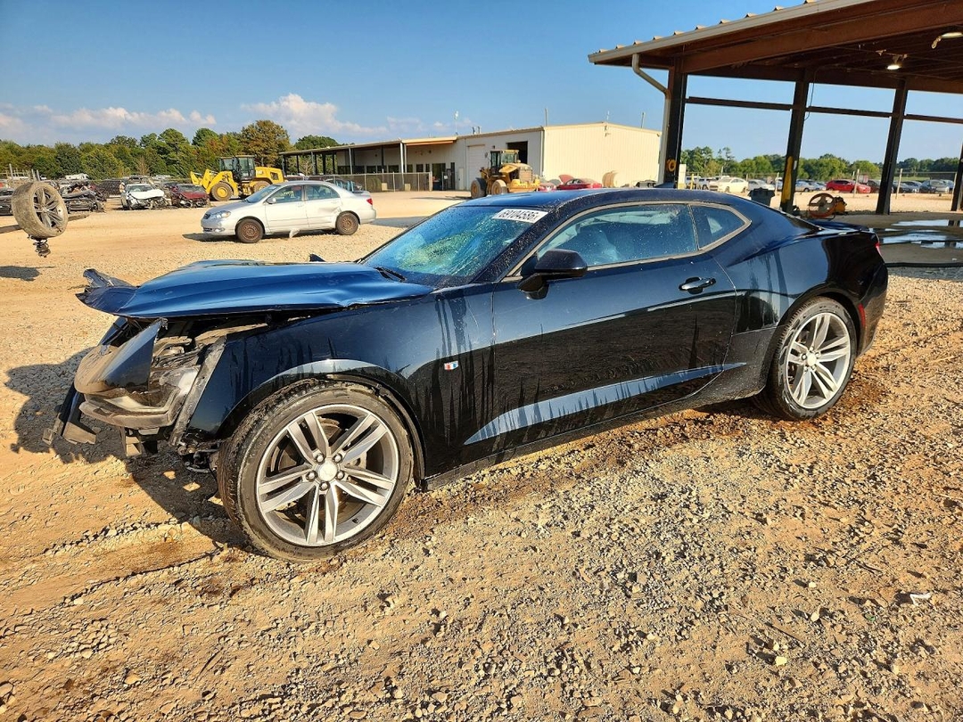 منظر 2017 CHEVROLET CAMARO LT، زاوية 1