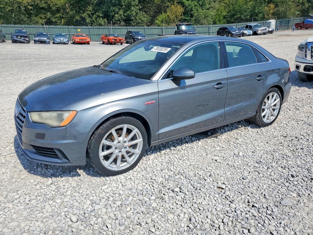 Vue de 2016 AUDI A3 PREMIUM PLUS, angle 1