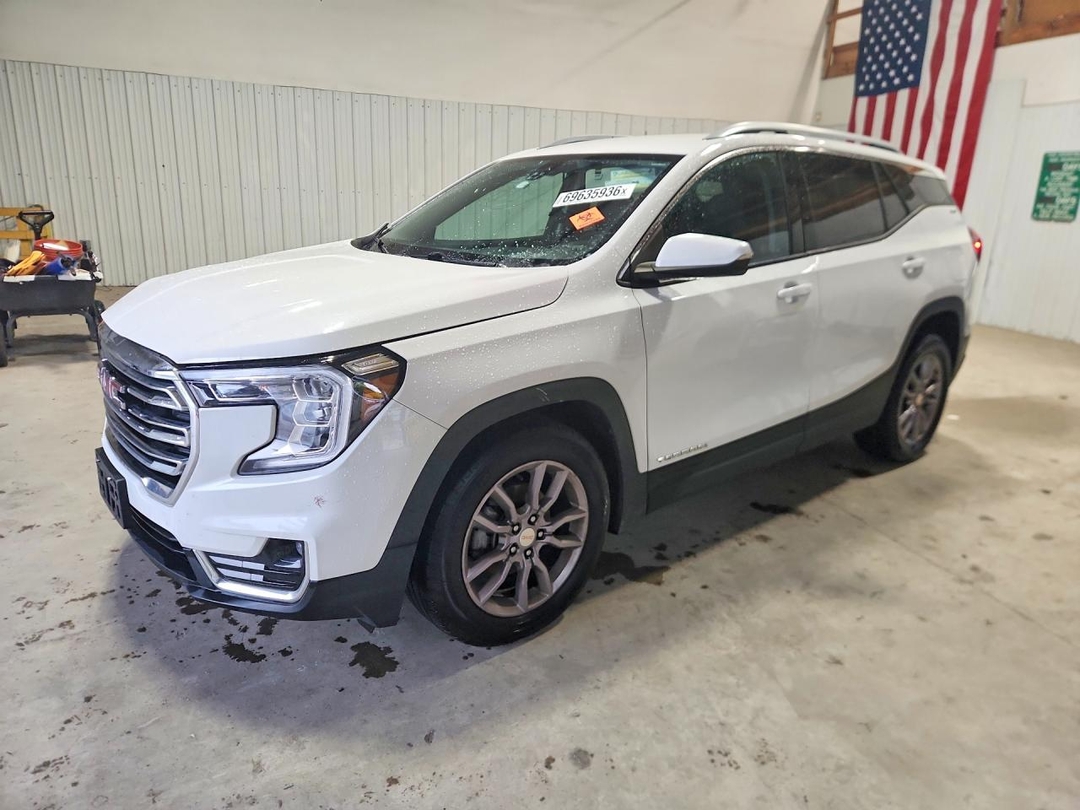 Вид 2023 GMC TERRAIN SLT, угол 1