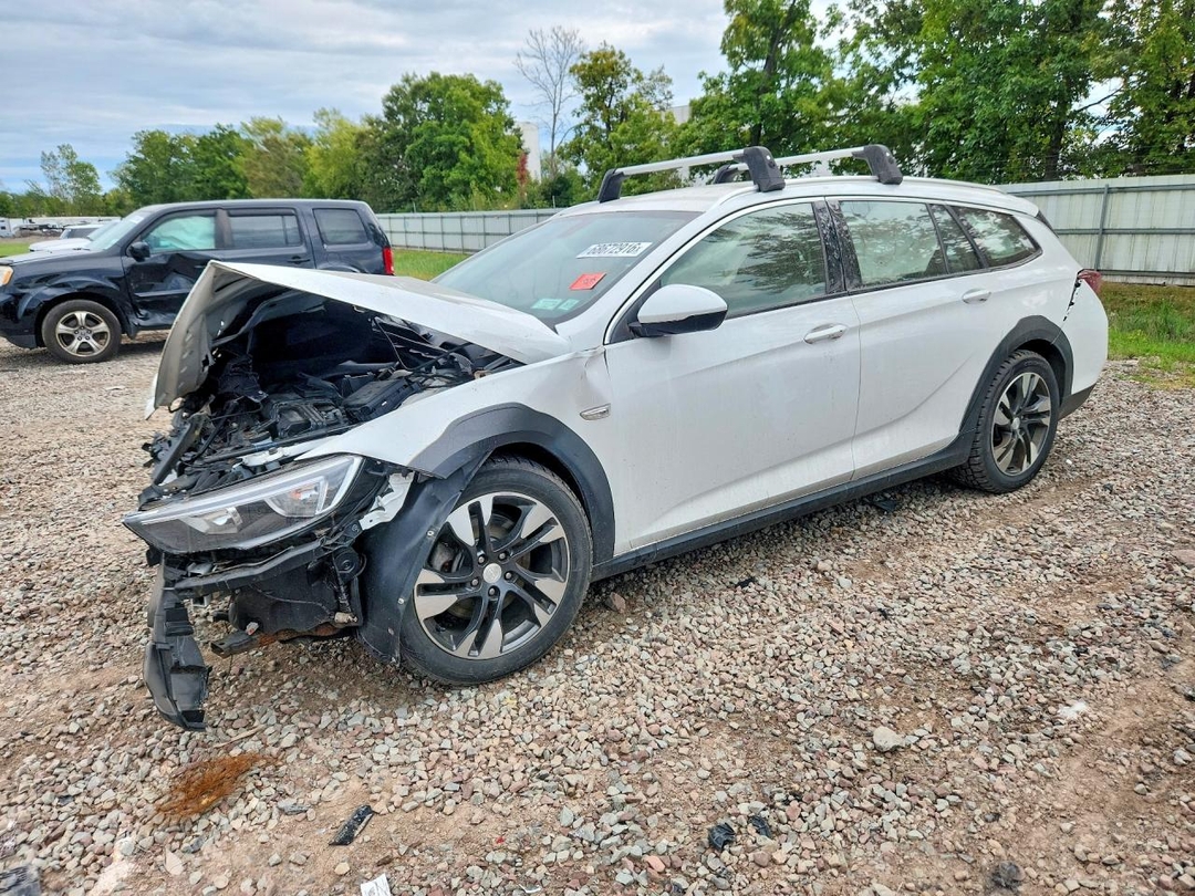 منظر 2018 BUICK REGAL TOURX PREFERRED، زاوية 1