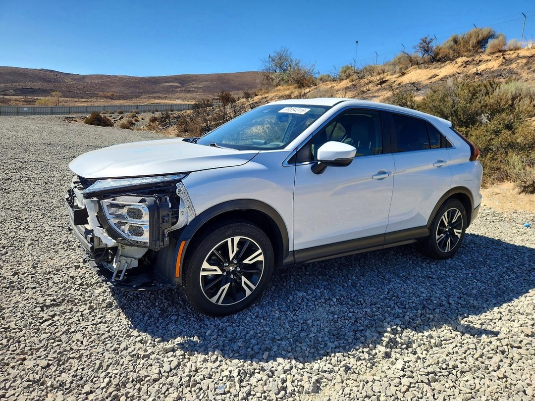 Vista de 2024 MITSUBISHI ECLIPSE CROSS SE, ángulo 1