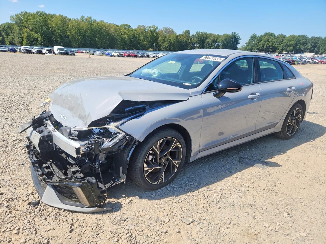 Vue de 2026 KIA K5 GT LINE, angle 1