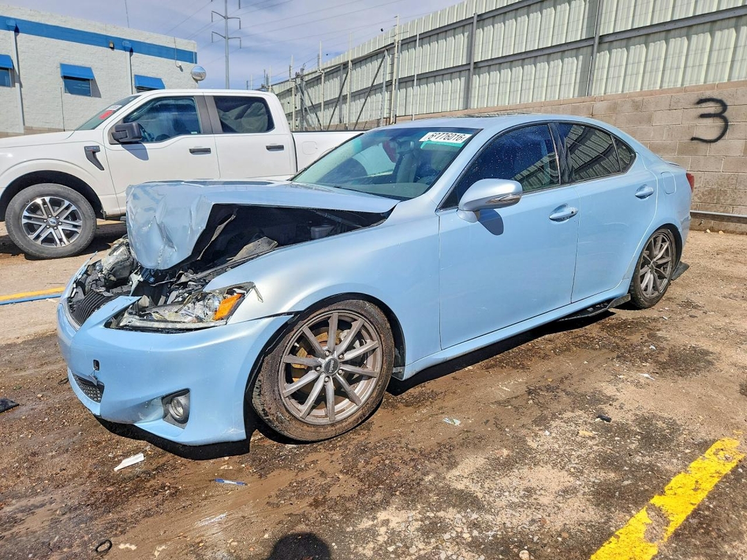 Vue de 2011 LEXUS IS 250 BASE, angle 1