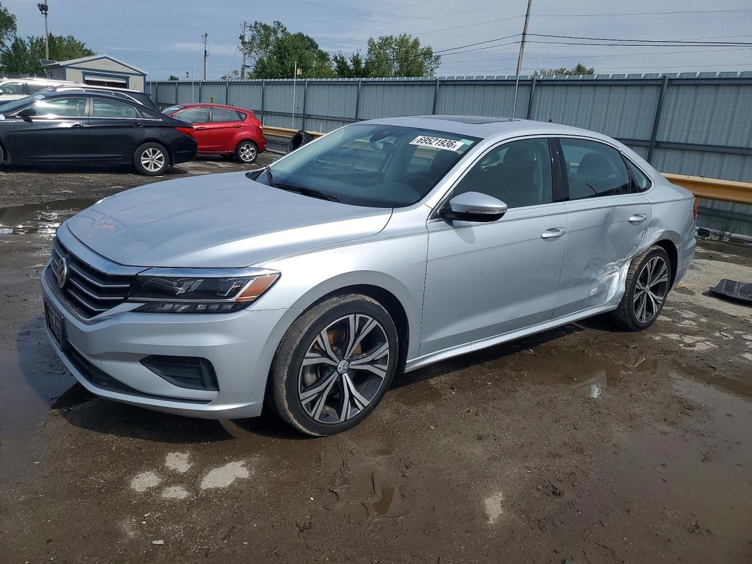 Vue de 2021 VOLKSWAGEN PASSAT SE, angle 1