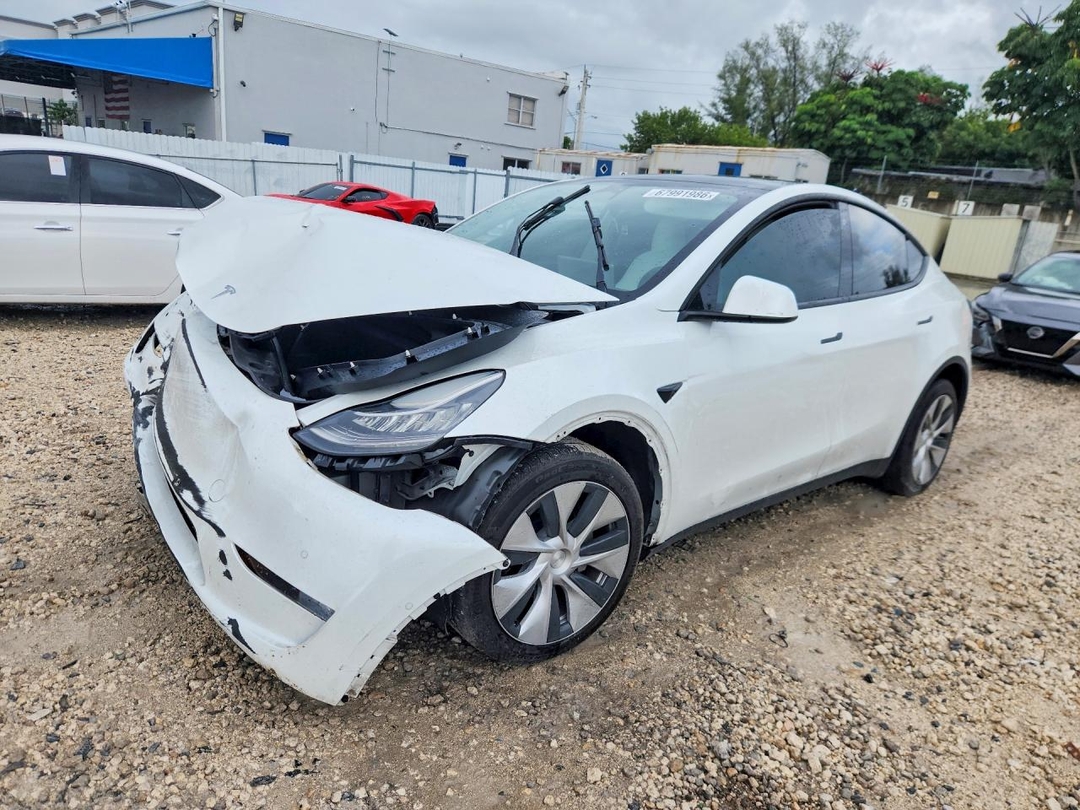 منظر 2022 TESLA MODEL Y، زاوية 1