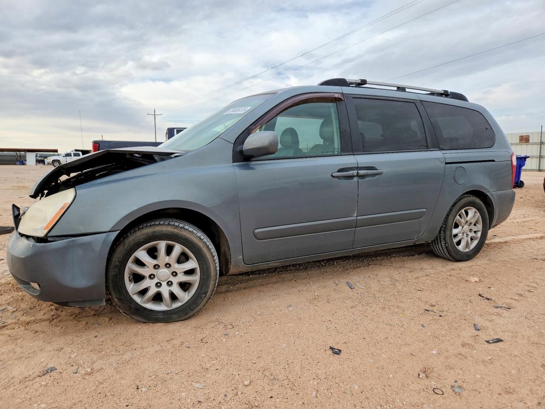 منظر 2007 KIA SEDONA BASE، زاوية 1