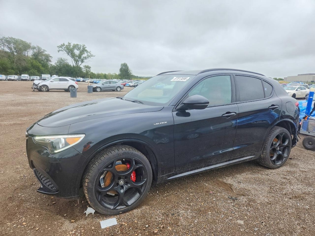 Vista de 2023 ALFA ROMEO STELVIO TI, ángulo 1