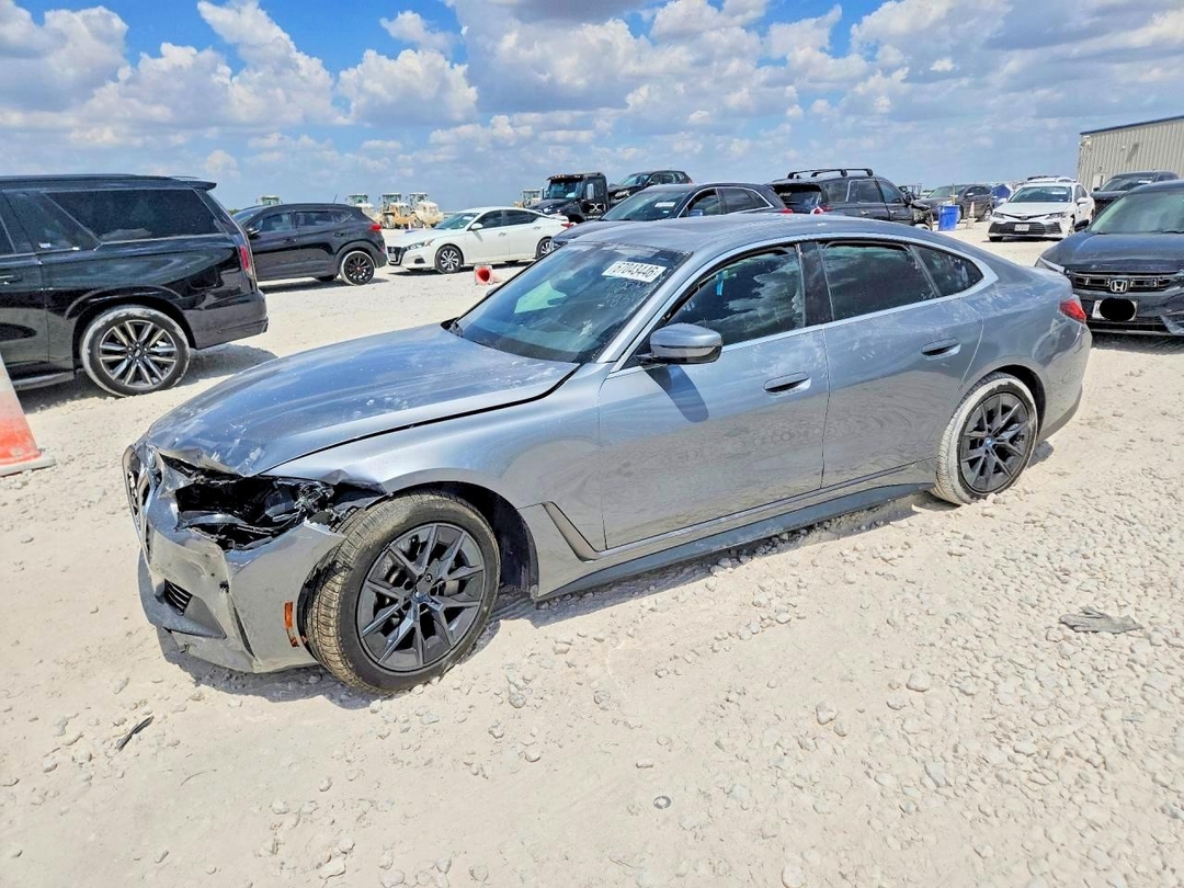 Vue de 2023 BMW I4 EDRIVE 35, angle 1