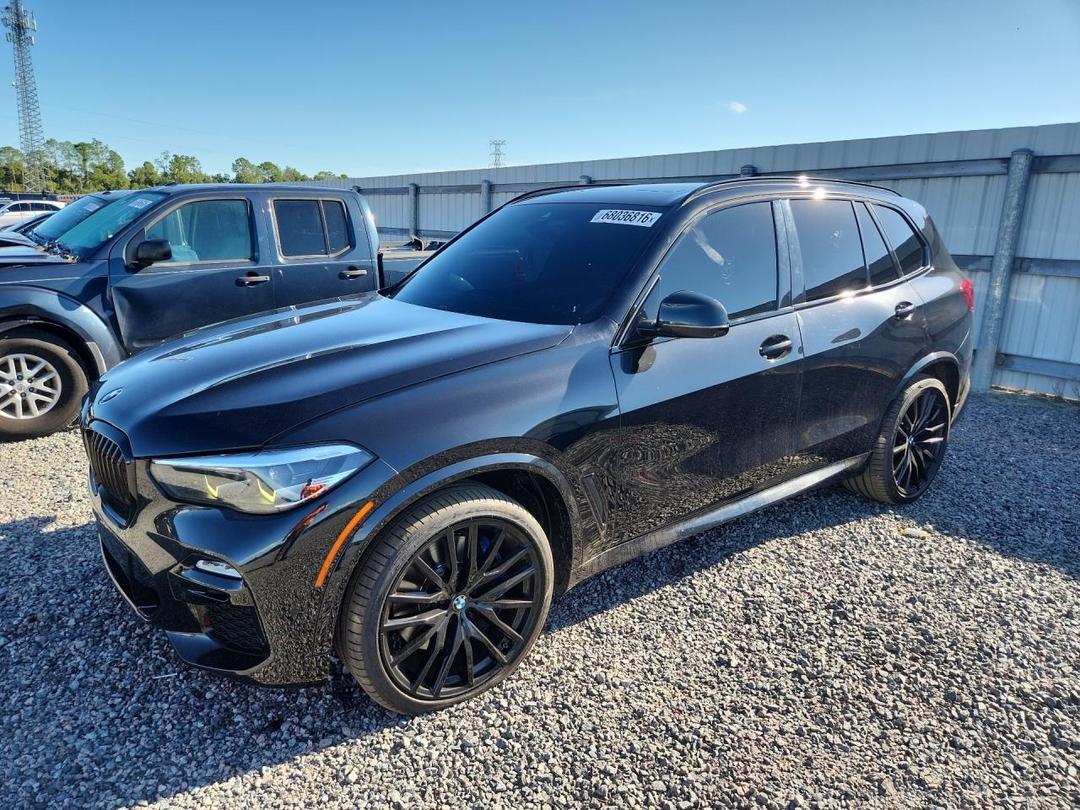 Vue de 2020 BMW X5 SDRIVE 40I, angle 1