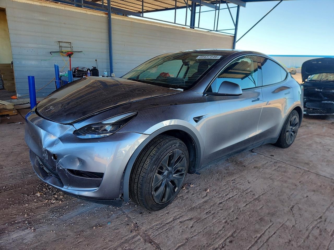 Vedere 2025 TESLA MODEL Y, unghi 1