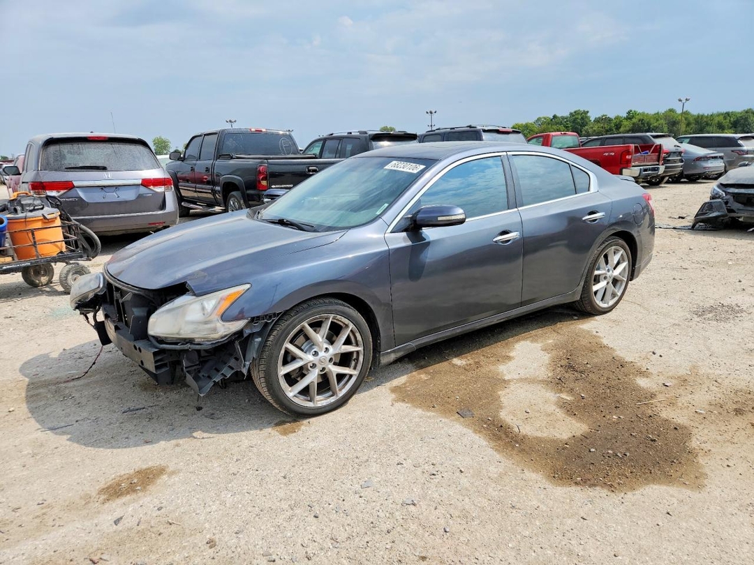 Vue de 2009 NISSAN MAXIMA 3.5 S, angle 1