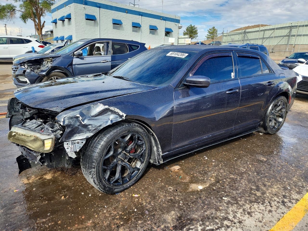 Вид 2015 CHRYSLER 300 S, угол 1