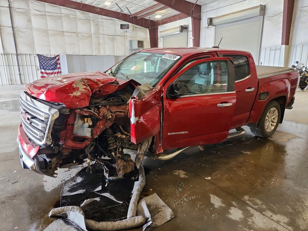 Вид 2015 GMC CANYON SLT, угол 1