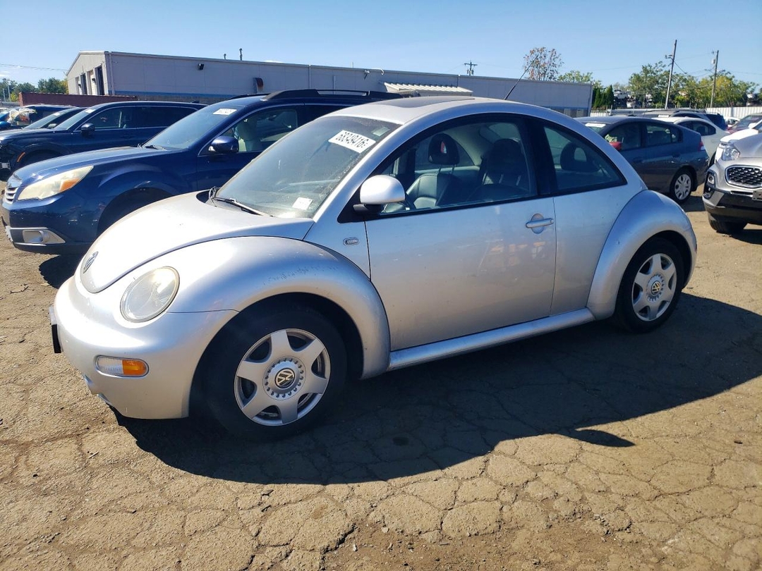 Vue de 2000 VOLKSWAGEN NEW BEETLE GLS, angle 1