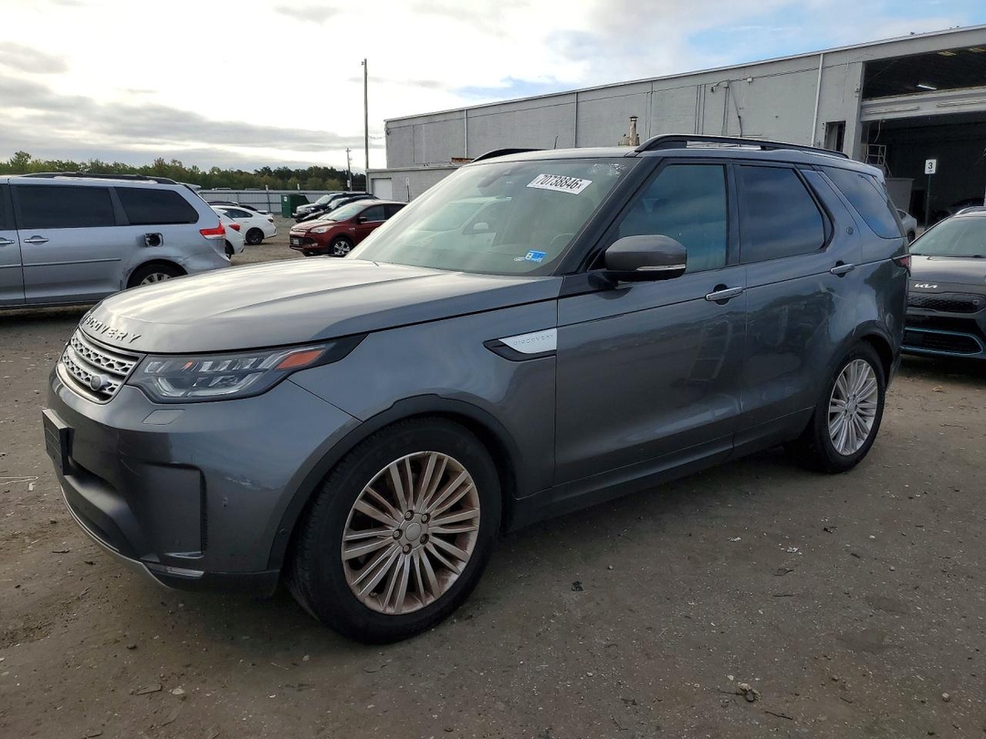 Vue de 2017 LAND ROVER DISCOVERY HSE LUXURY, angle 1