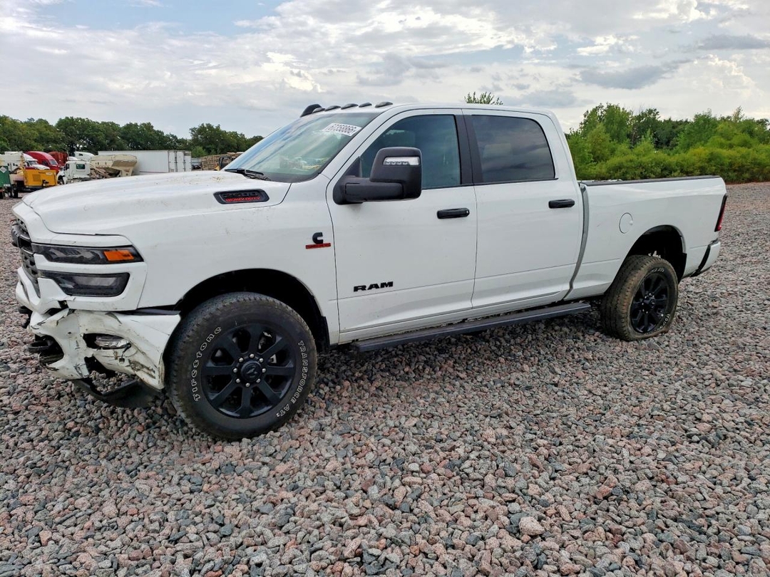2025 RAM 2500 BIG HORN view, angle 1