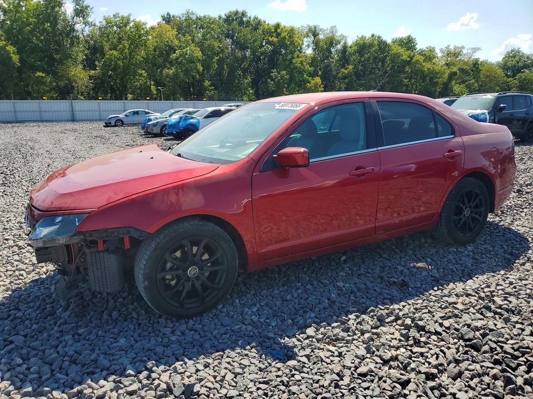 Vue de 2010 FORD FUSION SE, angle 1