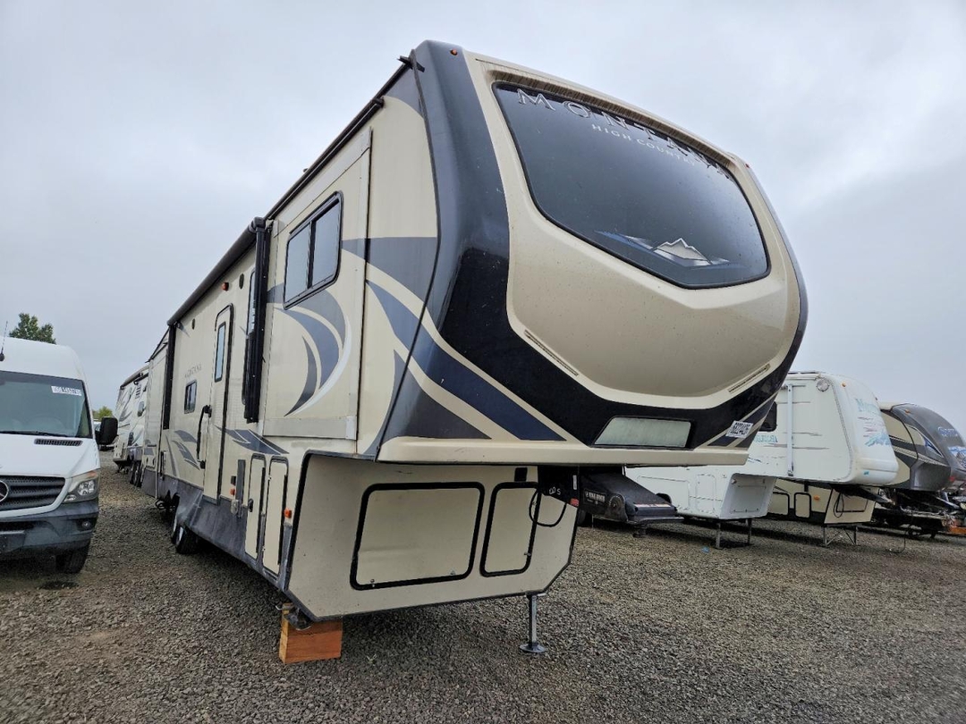 منظر 2020 KEYSTONE MONTANA CAMPER، زاوية 1