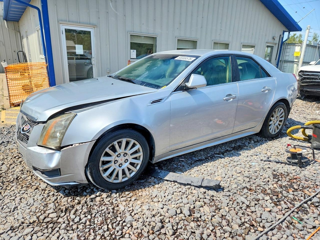Vue de 2010 CADILLAC CTS LUXURY COLLECTION, angle 1