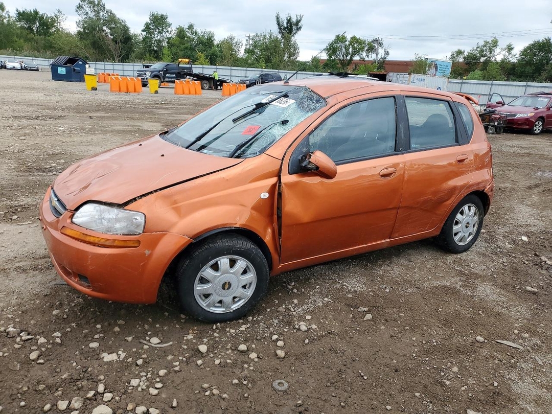 Вид 2005 CHEVROLET AVEO LT, угол 1