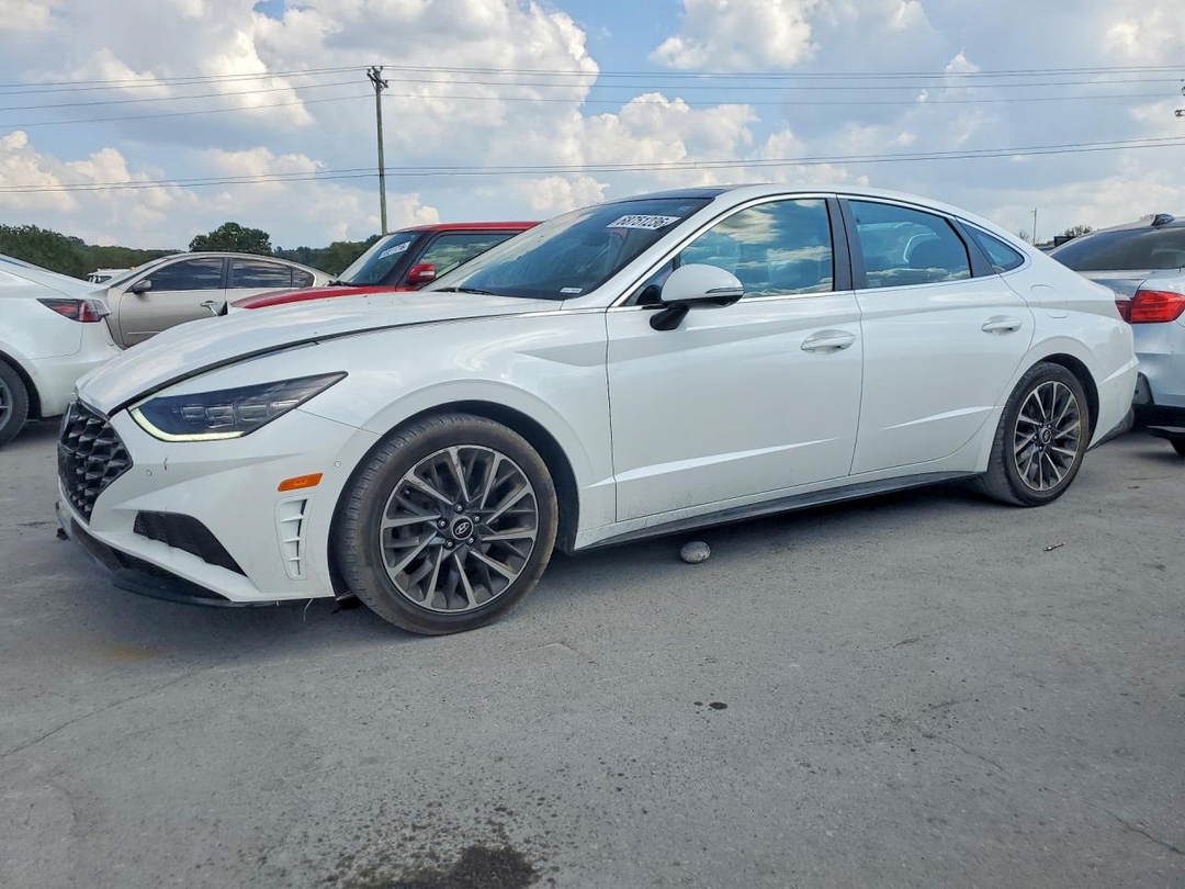 Vue de 2022 HYUNDAI SONATA LIMITED, angle 1