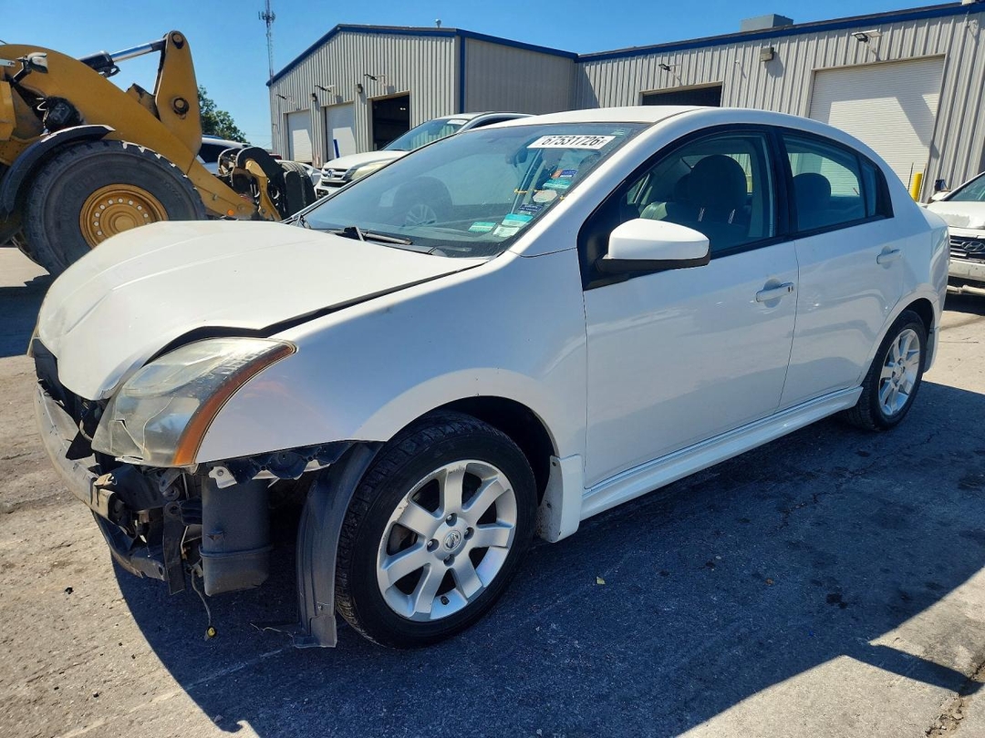 Vista de 2011 NISSAN SENTRA 2.0, ángulo 1