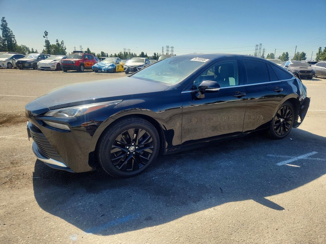 منظر 2022 TOYOTA MIRAI XLE، زاوية 1