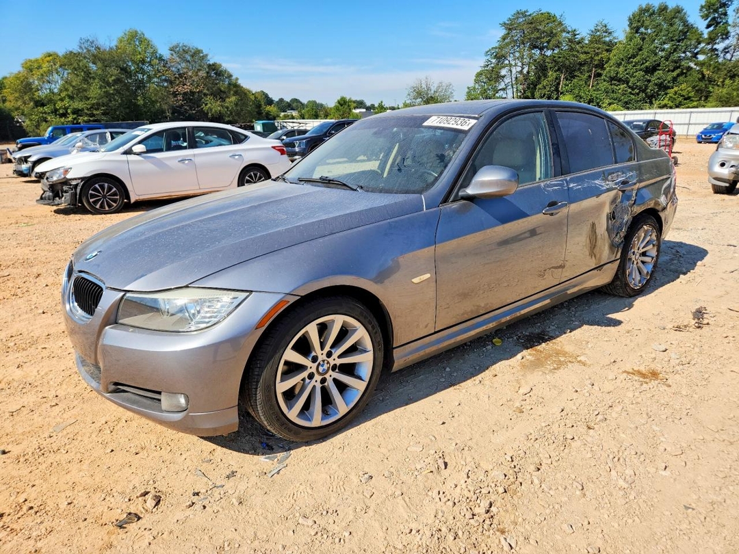 Vista de 2011 BMW 328 I, ángulo 1