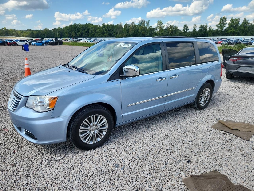 منظر 2013 CHRYSLER TOWN &amp; COUNTRY TOURING L، زاوية 1